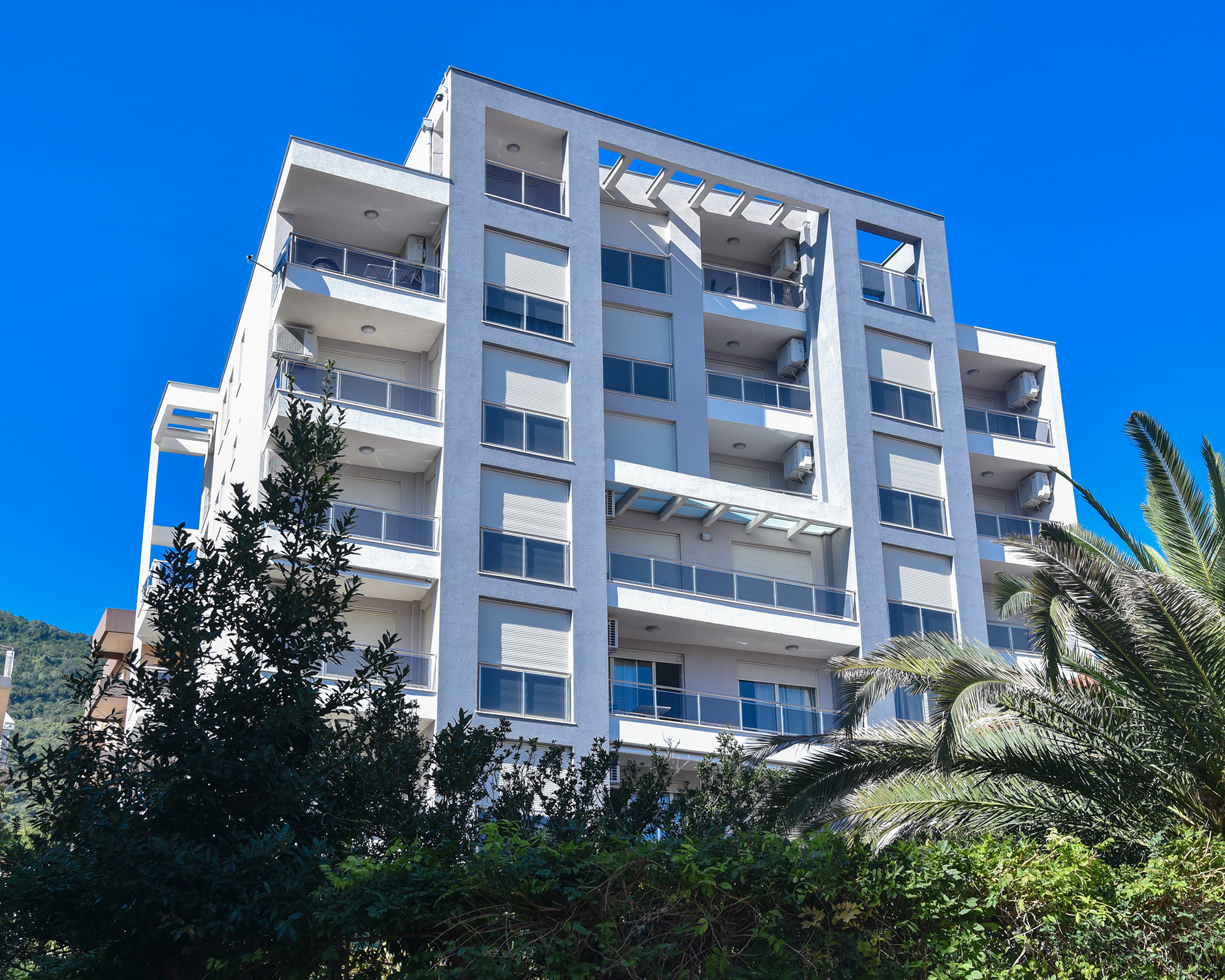Projekt:<b>
                                            Apartmanski objekat - Budva
                                            </b>